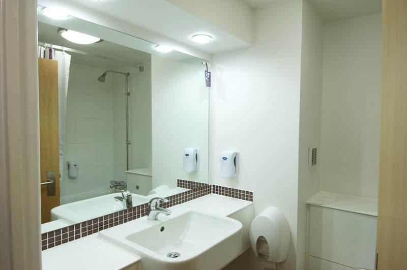 Premier Inn Southampton North Chilworth  Esterno foto